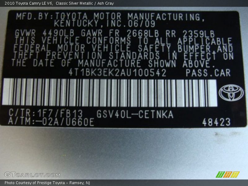 Classic Silver Metallic / Ash Gray 2010 Toyota Camry LE V6