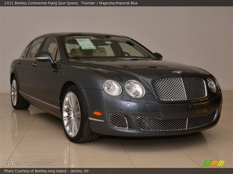 Front 3/4 View of 2012 Continental Flying Spur Speed