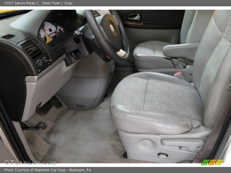 Silver Pearl / Gray 2007 Saturn Relay 2