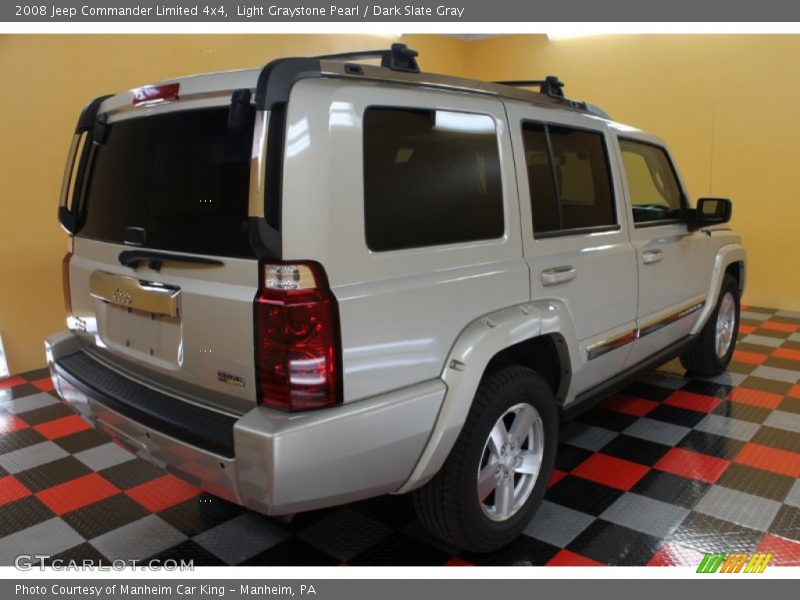 Light Graystone Pearl / Dark Slate Gray 2008 Jeep Commander Limited 4x4