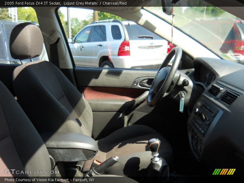 Liquid Grey Metallic / Charcoal/Red 2005 Ford Focus ZX4 ST Sedan