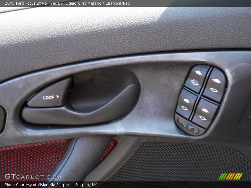 Controls of 2005 Focus ZX4 ST Sedan