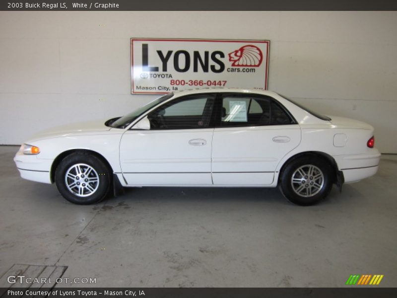 White / Graphite 2003 Buick Regal LS