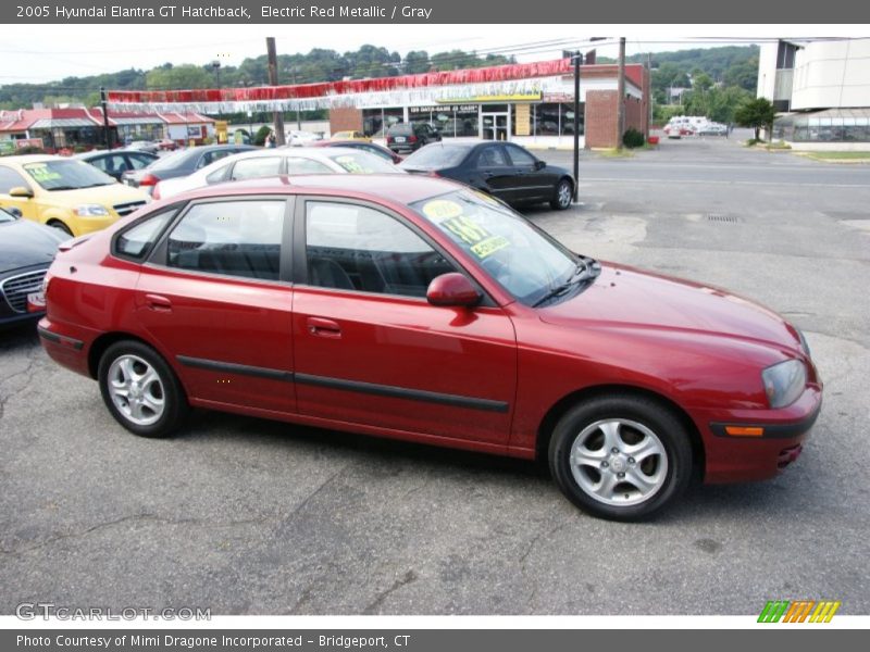 Electric Red Metallic / Gray 2005 Hyundai Elantra GT Hatchback