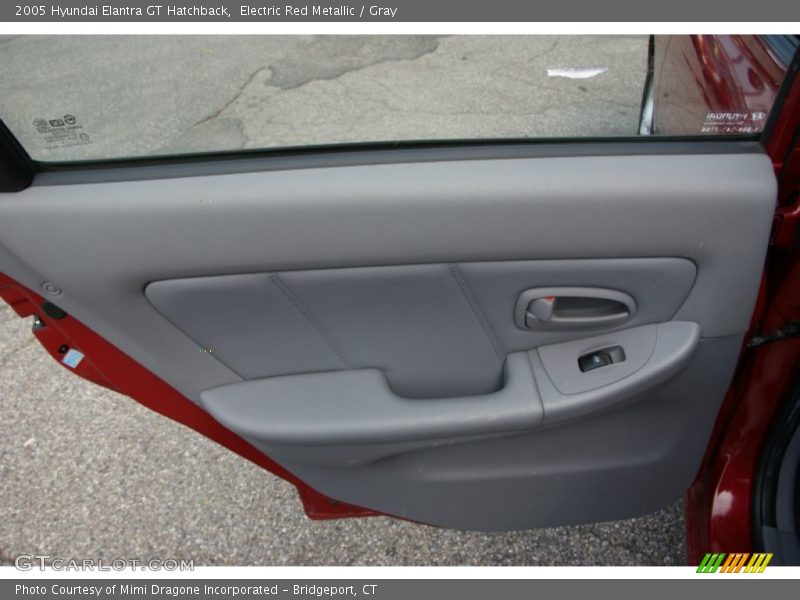 Electric Red Metallic / Gray 2005 Hyundai Elantra GT Hatchback