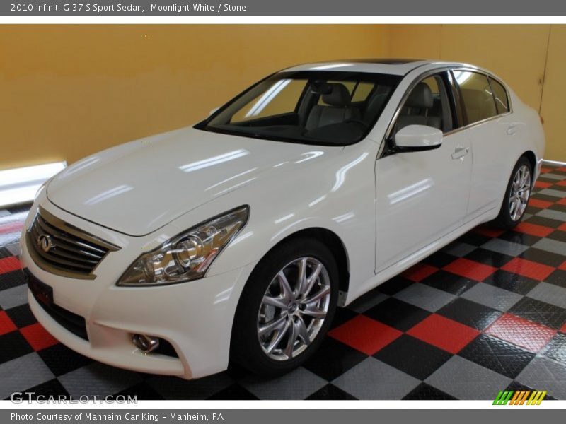 Front 3/4 View of 2010 G 37 S Sport Sedan