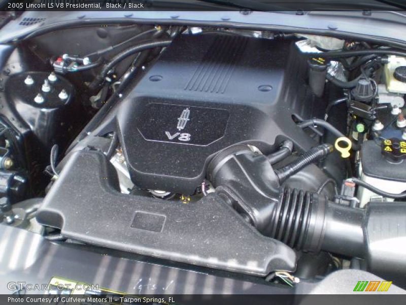 Black / Black 2005 Lincoln LS V8 Presidential