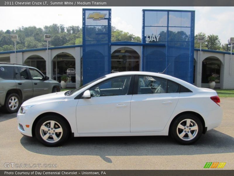 Summit White / Medium Titanium 2011 Chevrolet Cruze LT
