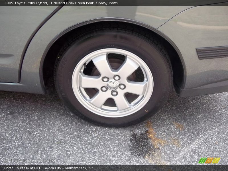 Tideland Gray Green Pearl / Ivory/Brown 2005 Toyota Prius Hybrid