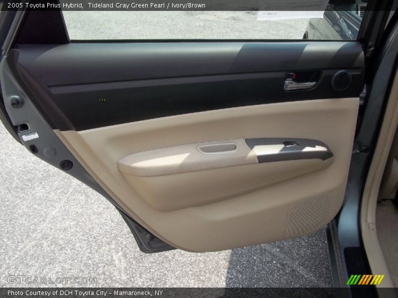 Tideland Gray Green Pearl / Ivory/Brown 2005 Toyota Prius Hybrid