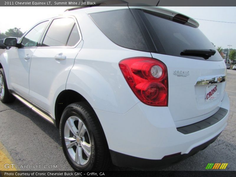 Summit White / Jet Black 2011 Chevrolet Equinox LT