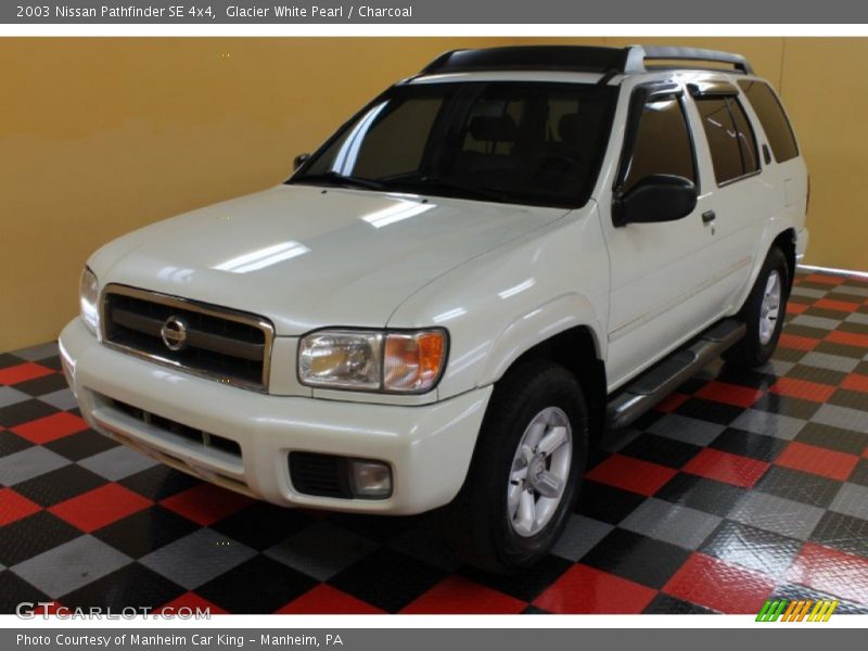 Glacier White Pearl / Charcoal 2003 Nissan Pathfinder SE 4x4