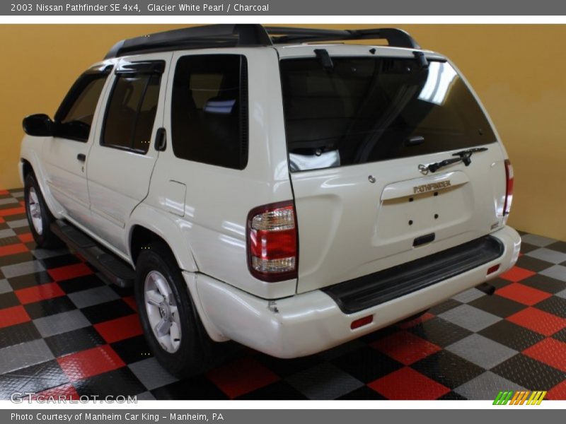 Glacier White Pearl / Charcoal 2003 Nissan Pathfinder SE 4x4