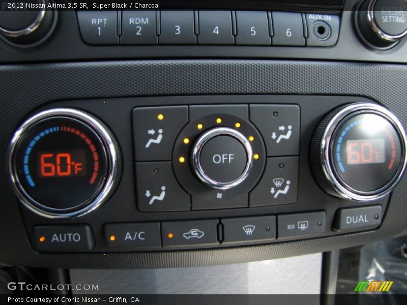 Controls of 2012 Altima 3.5 SR