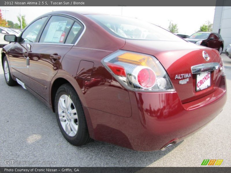 Tuscan Sun / Blonde 2012 Nissan Altima 2.5 S