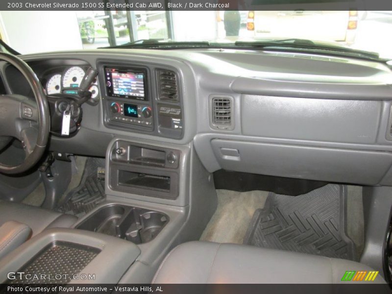 Dashboard of 2003 Silverado 1500 SS Extended Cab AWD