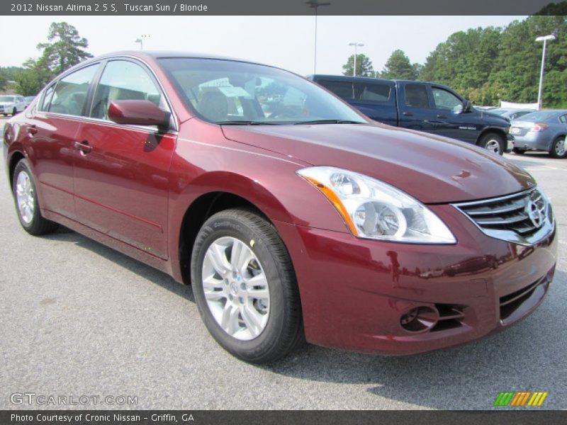 Tuscan Sun / Blonde 2012 Nissan Altima 2.5 S