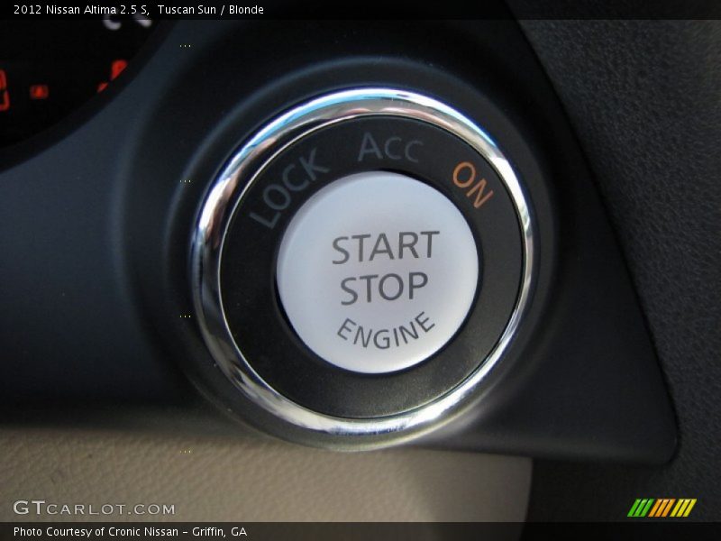 Controls of 2012 Altima 2.5 S
