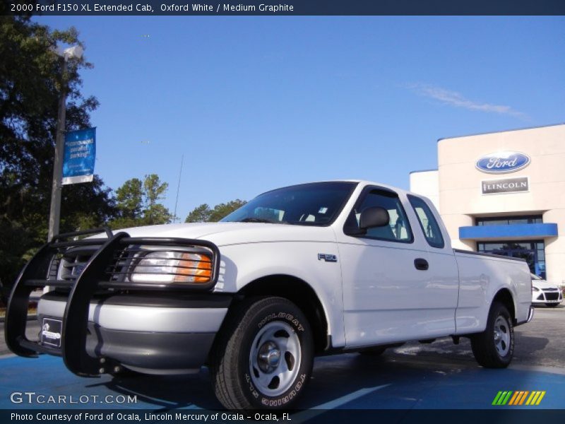 Oxford White / Medium Graphite 2000 Ford F150 XL Extended Cab