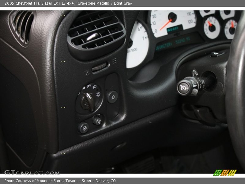 Graystone Metallic / Light Gray 2005 Chevrolet TrailBlazer EXT LS 4x4