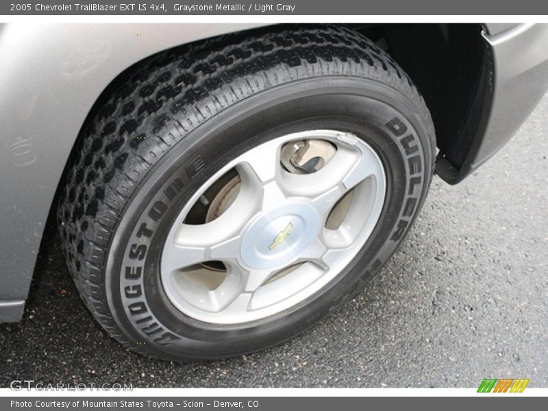 Graystone Metallic / Light Gray 2005 Chevrolet TrailBlazer EXT LS 4x4