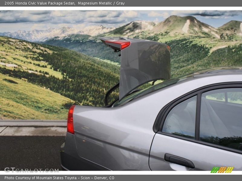 Magnesium Metallic / Gray 2005 Honda Civic Value Package Sedan