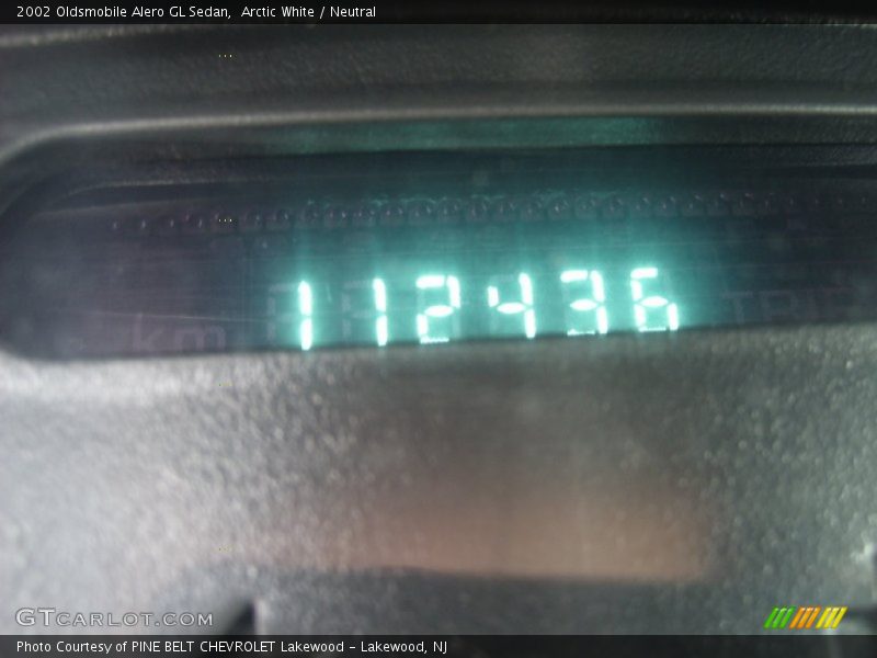 Arctic White / Neutral 2002 Oldsmobile Alero GL Sedan