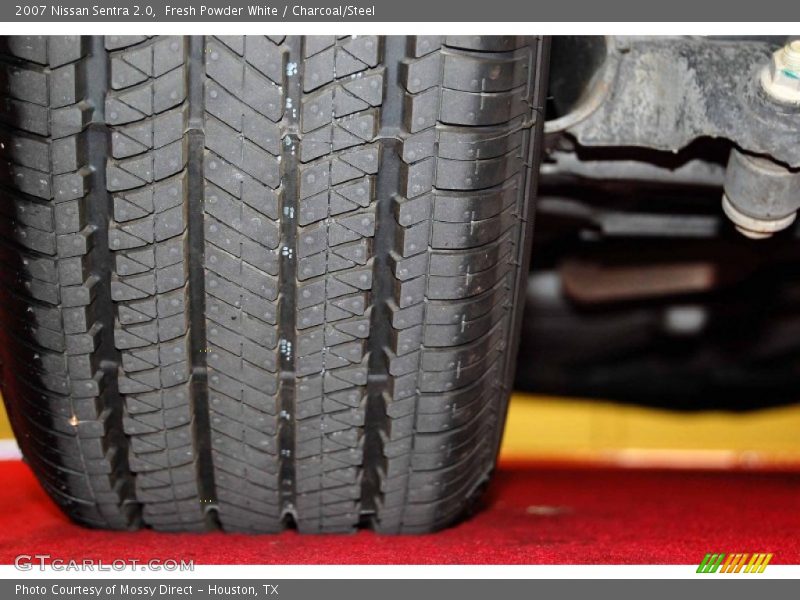 Fresh Powder White / Charcoal/Steel 2007 Nissan Sentra 2.0