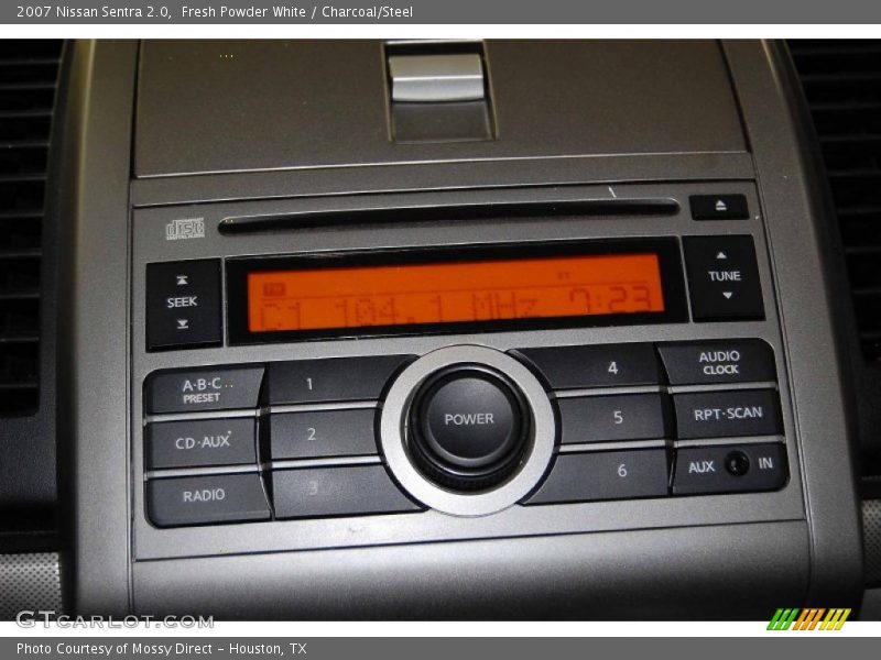 Fresh Powder White / Charcoal/Steel 2007 Nissan Sentra 2.0