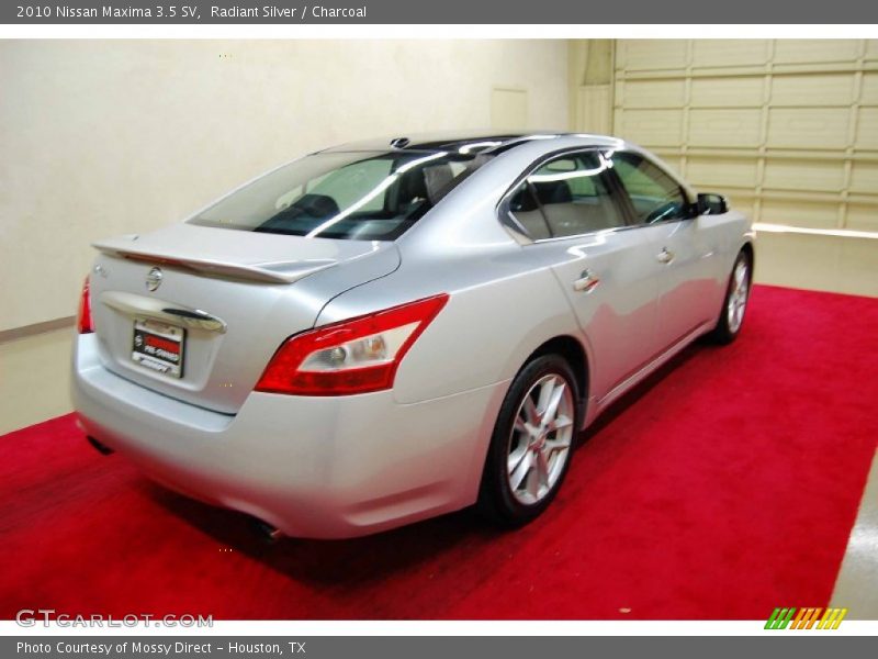Radiant Silver / Charcoal 2010 Nissan Maxima 3.5 SV