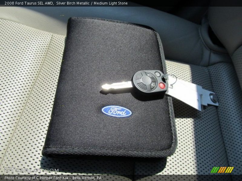 Keys of 2008 Taurus SEL AWD
