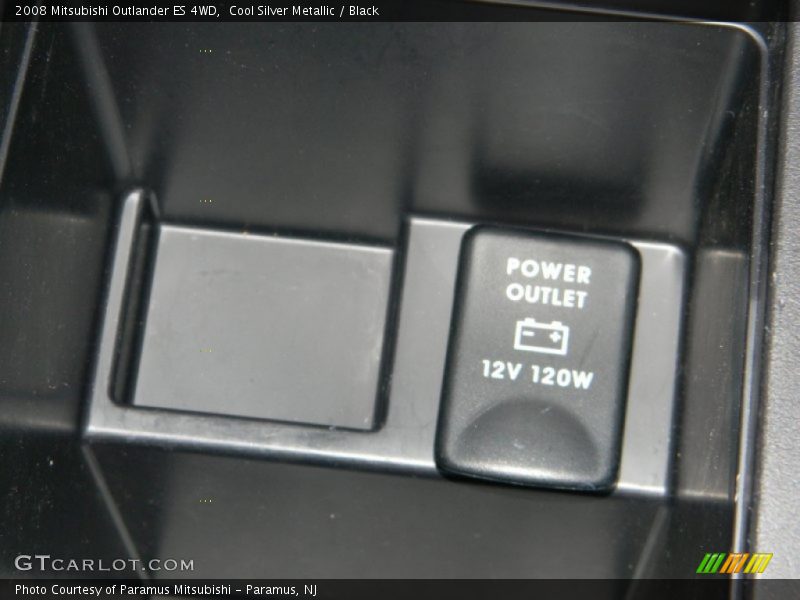 Cool Silver Metallic / Black 2008 Mitsubishi Outlander ES 4WD
