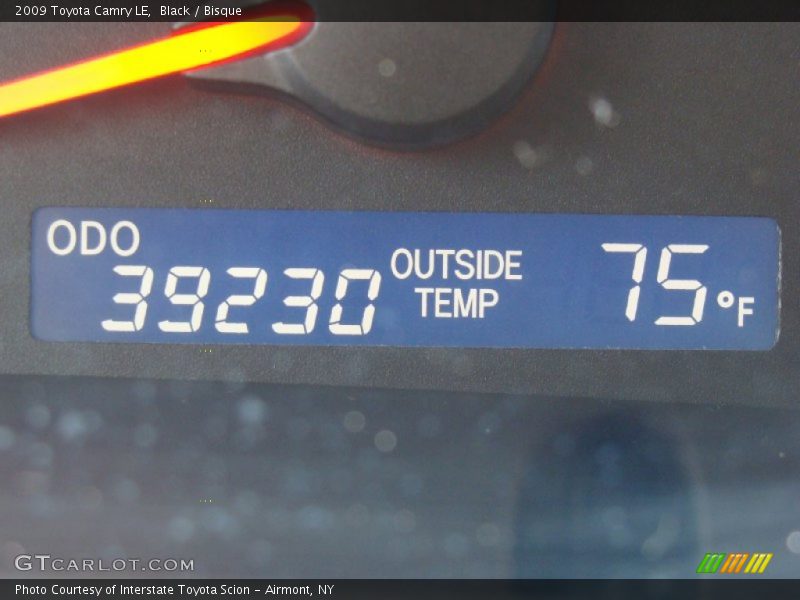 Black / Bisque 2009 Toyota Camry LE