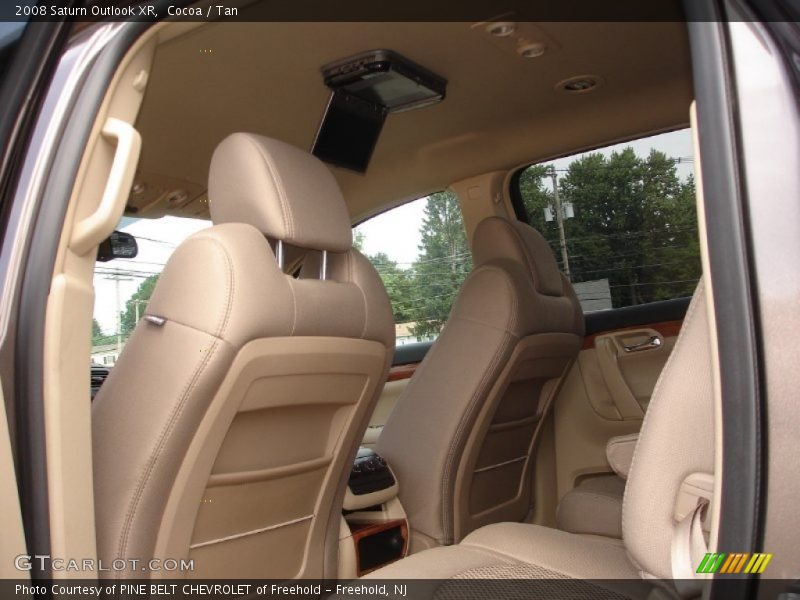  2008 Outlook XR Tan Interior