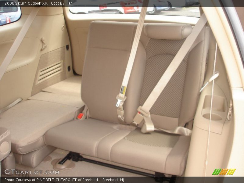  2008 Outlook XR Tan Interior