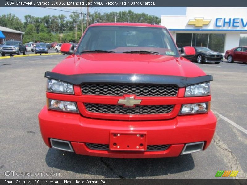 Victory Red / Dark Charcoal 2004 Chevrolet Silverado 1500 SS Extended Cab AWD