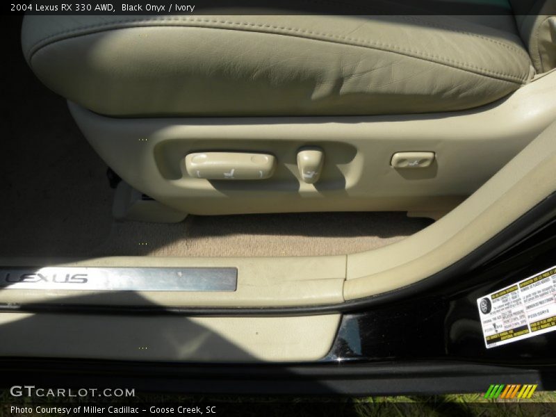Black Onyx / Ivory 2004 Lexus RX 330 AWD