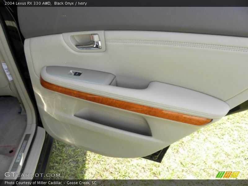 Black Onyx / Ivory 2004 Lexus RX 330 AWD