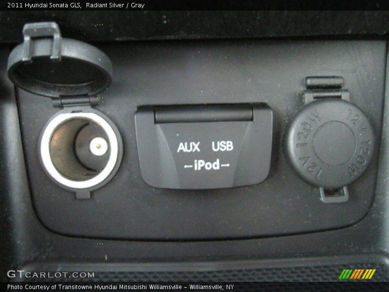 Radiant Silver / Gray 2011 Hyundai Sonata GLS