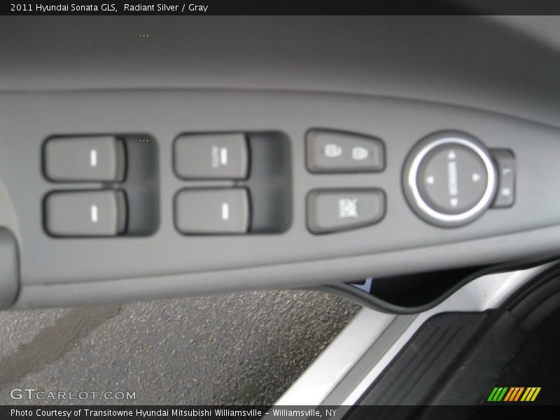 Radiant Silver / Gray 2011 Hyundai Sonata GLS