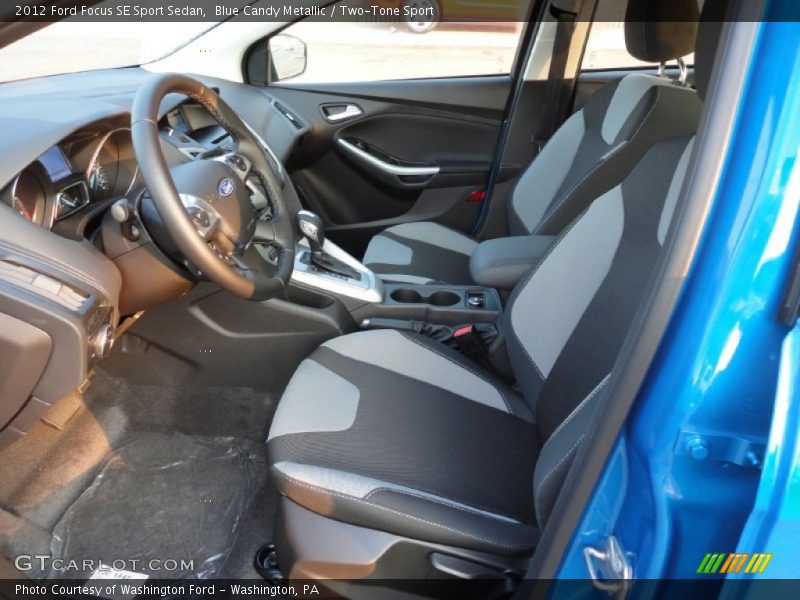 Blue Candy Metallic / Two-Tone Sport 2012 Ford Focus SE Sport Sedan