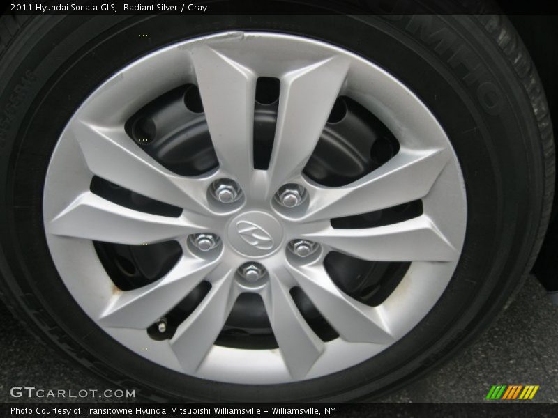 Radiant Silver / Gray 2011 Hyundai Sonata GLS