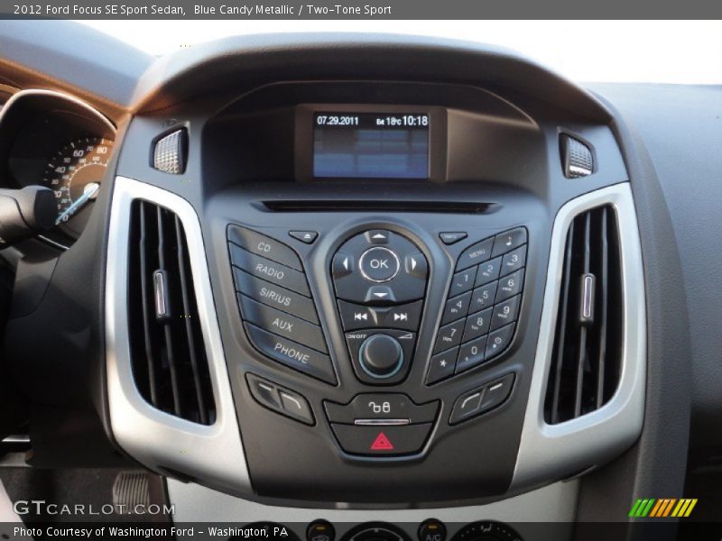 Blue Candy Metallic / Two-Tone Sport 2012 Ford Focus SE Sport Sedan