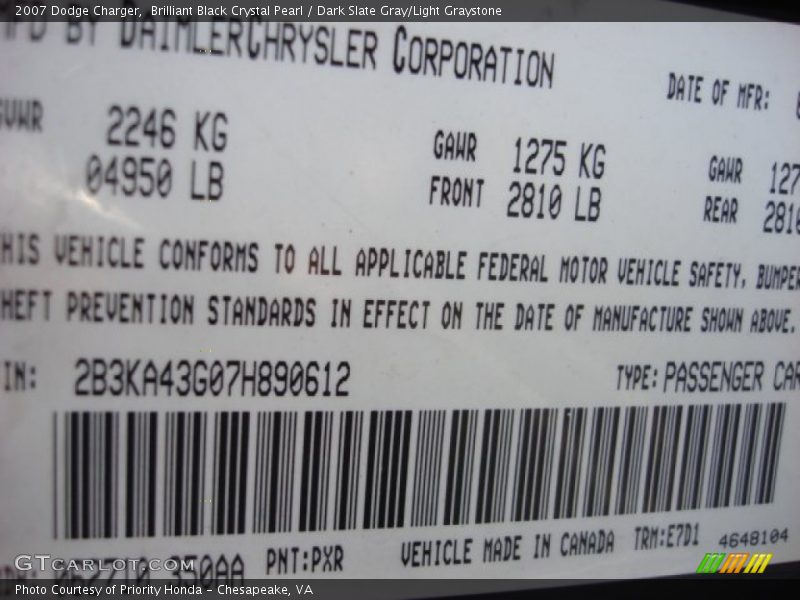 Brilliant Black Crystal Pearl / Dark Slate Gray/Light Graystone 2007 Dodge Charger