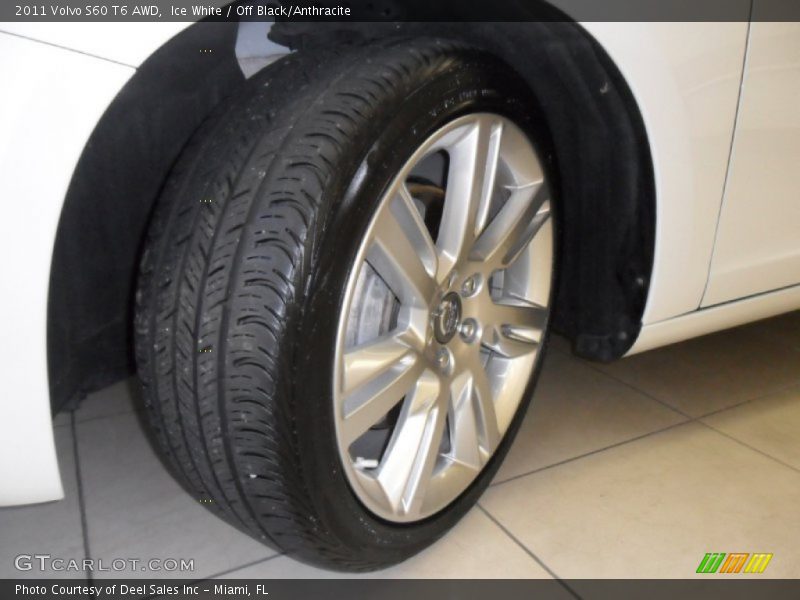 Ice White / Off Black/Anthracite 2011 Volvo S60 T6 AWD