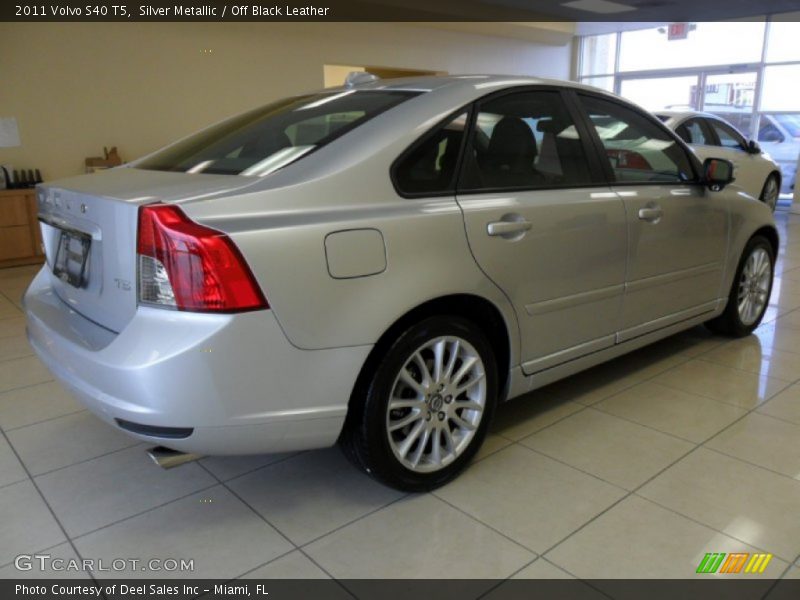 Silver Metallic / Off Black Leather 2011 Volvo S40 T5