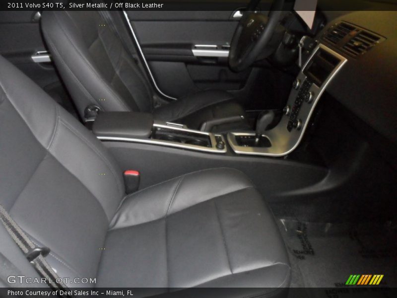Silver Metallic / Off Black Leather 2011 Volvo S40 T5