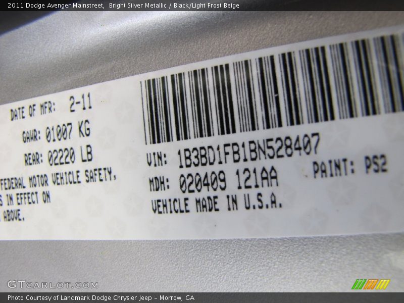 Bright Silver Metallic / Black/Light Frost Beige 2011 Dodge Avenger Mainstreet