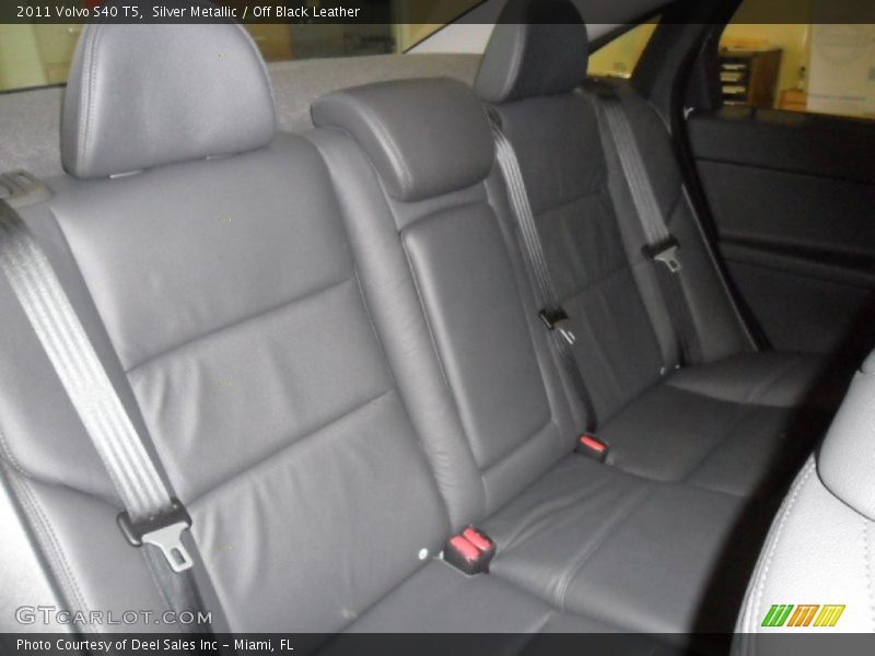 Silver Metallic / Off Black Leather 2011 Volvo S40 T5