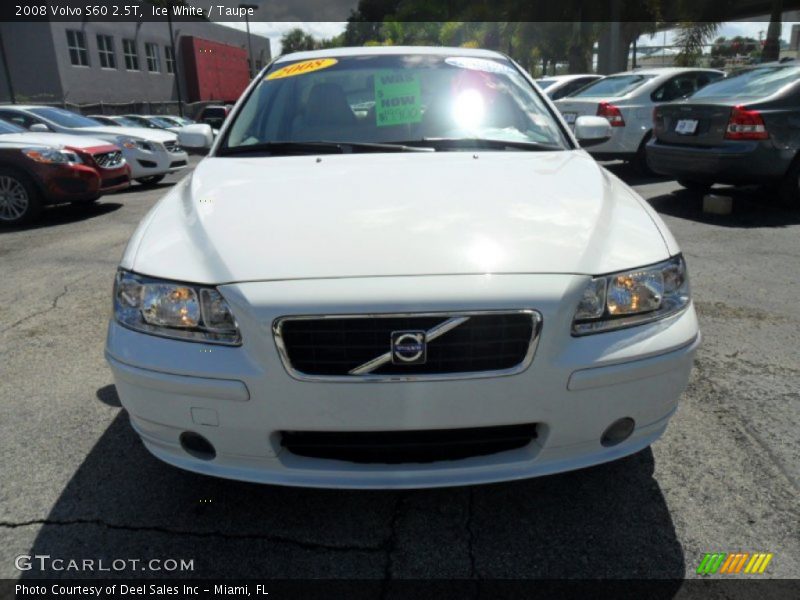 Ice White / Taupe 2008 Volvo S60 2.5T
